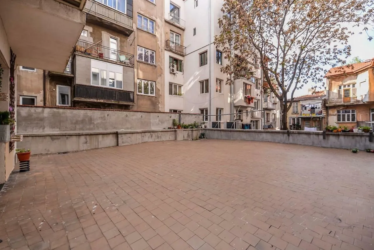 La La Land - Top Central 2-Bdr Serdika Apartment Sofia Bulgaria